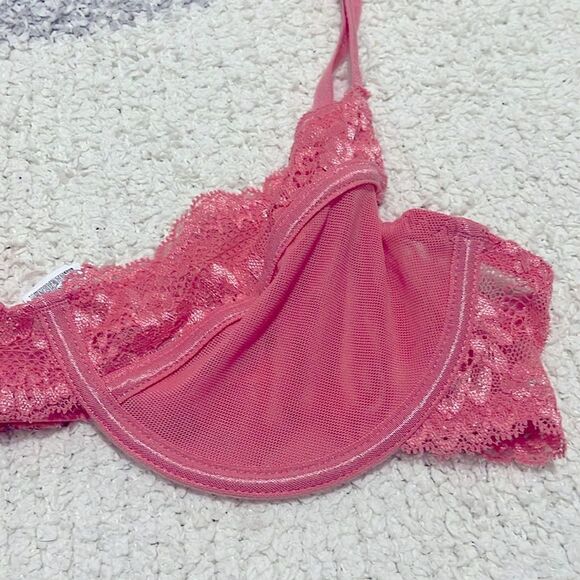 NWT- Forever21 - S. Lace Unlined Underwire Bra - Picture 4 of 5